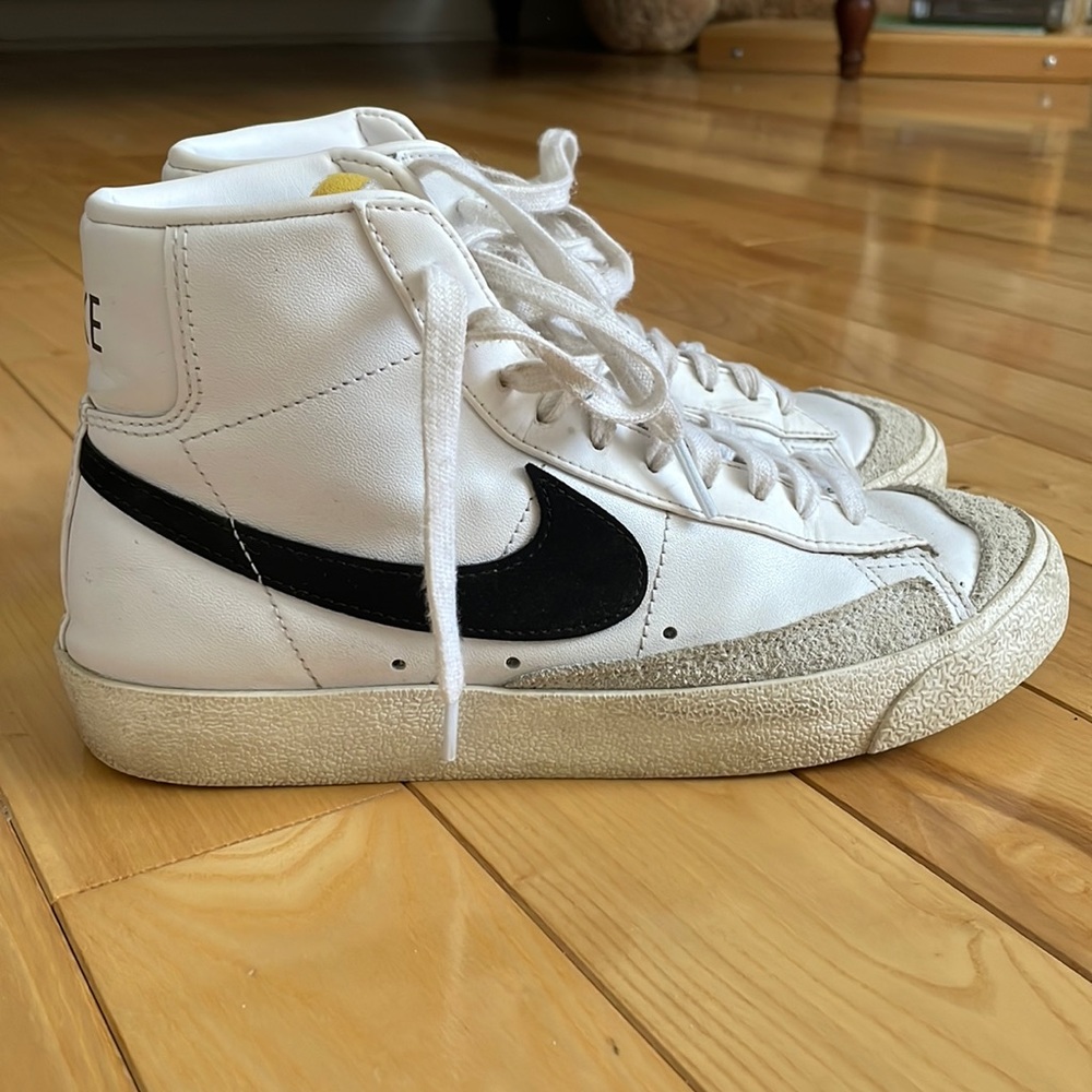 Nike Blazer Mid ‘77